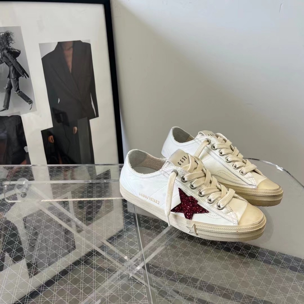 Golden Goose fashion casual shoes - Picture 1 of 4
